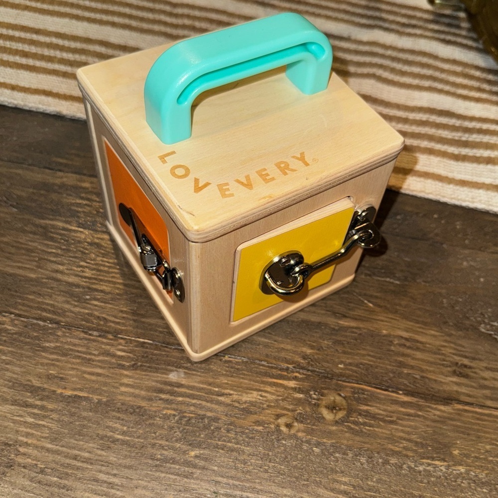LOVEVERY Interactive Wooden Play Lockbox Cube with Handle Toddler Toy